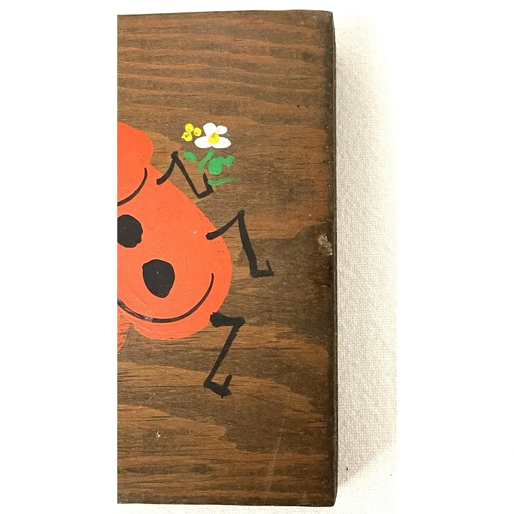 Vtg Hand Painted Ladybug on Wood Block Wall Art Primitive Farmhouse‎ Garden
